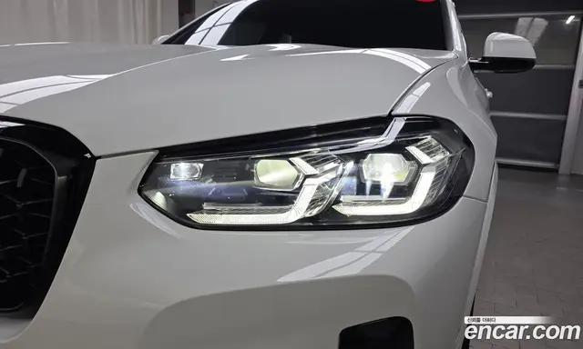 BMW X4 2025 2.0 автомат (гидро), миниатюра 8