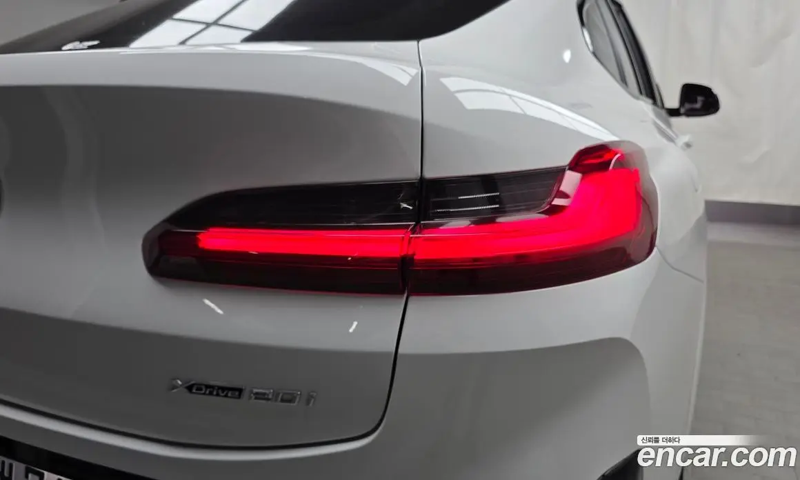 BMW X4 2025 2.0 автомат (гидро), фото 9
