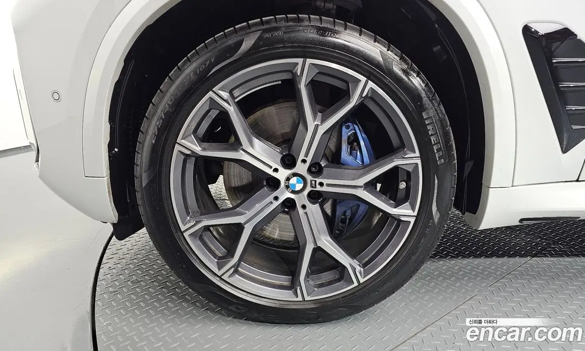 BMW X5 2025 3.0 автомат (гидро), фото 5