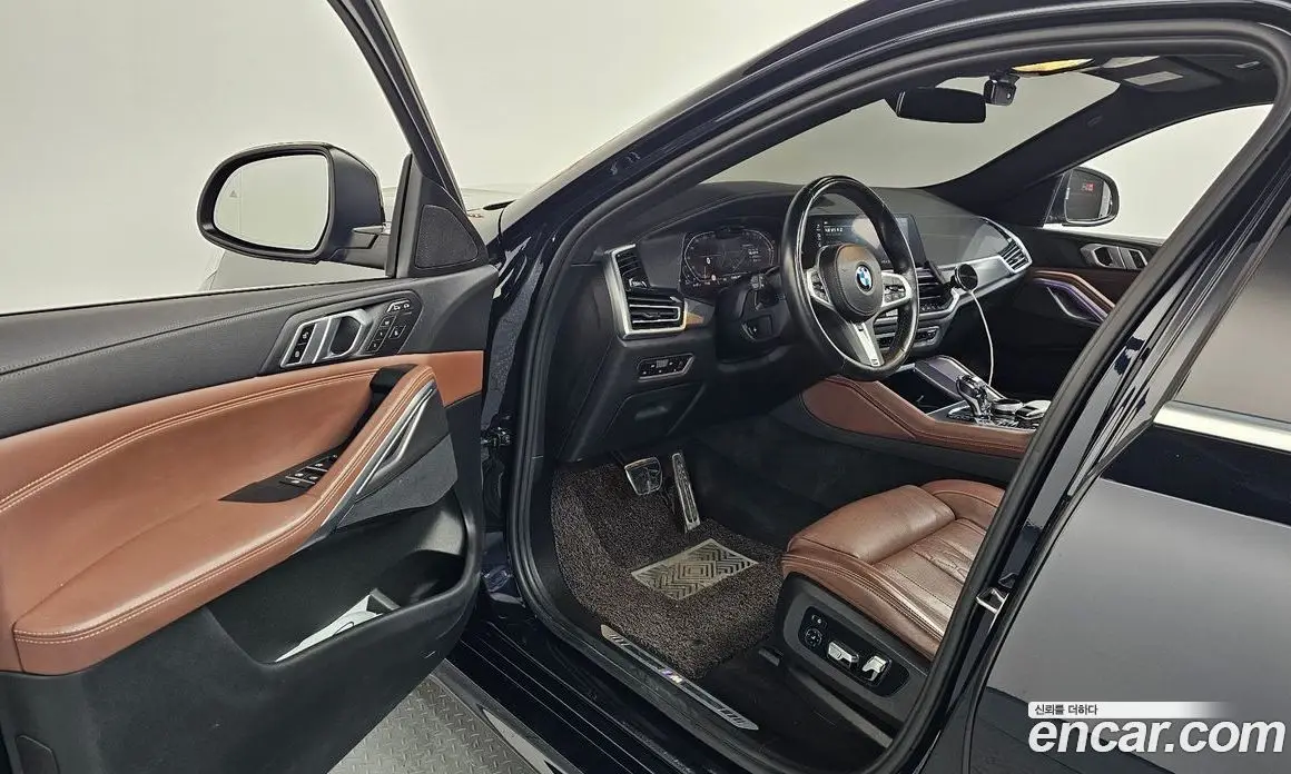 BMW X6 2022 3.0 автомат (гидро), фото 13