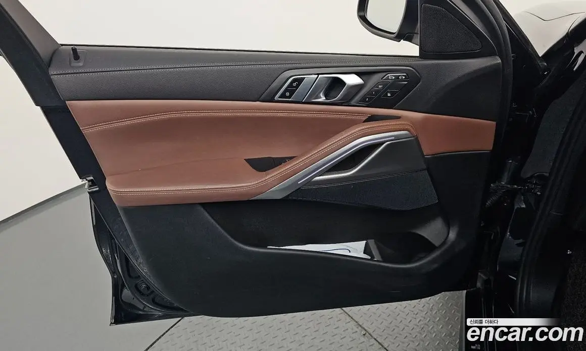 BMW X6 2022 3.0 автомат (гидро), фото 14