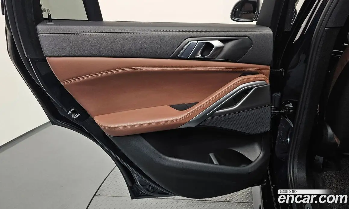 BMW X6 2022 3.0 автомат (гидро), фото 15