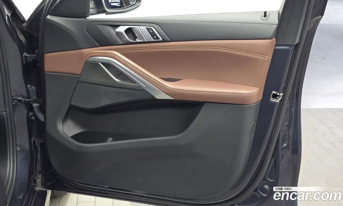 BMW X6 2022 3.0 автомат (гидро), фото 14