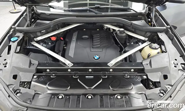 BMW X6 2022 3.0 автомат (гидро), миниатюра 6
