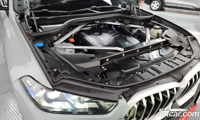 BMW X6 2024 3.0 автомат (гидро), миниатюра 6