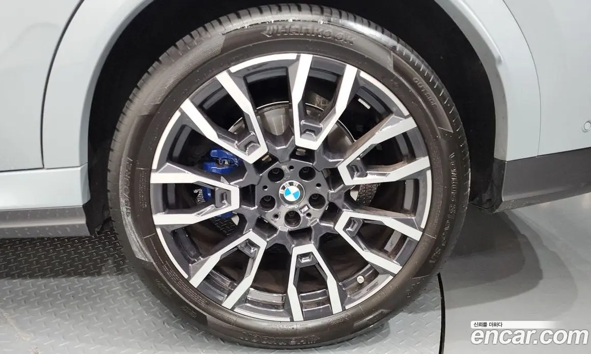 BMW X6 2024 3.0 автомат (гидро), фото 7