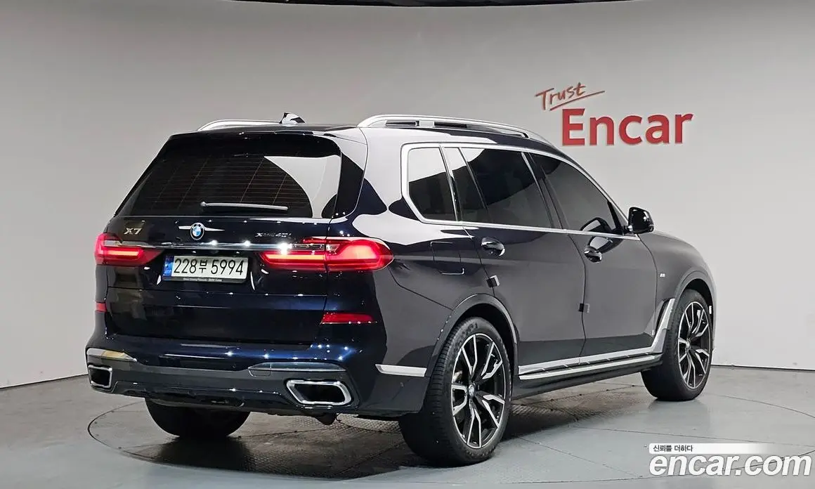 BMW X7 2021 3.0 автомат (гидро), фото 1 BMW X7 2021 3.0 автомат (гидро), фото 1