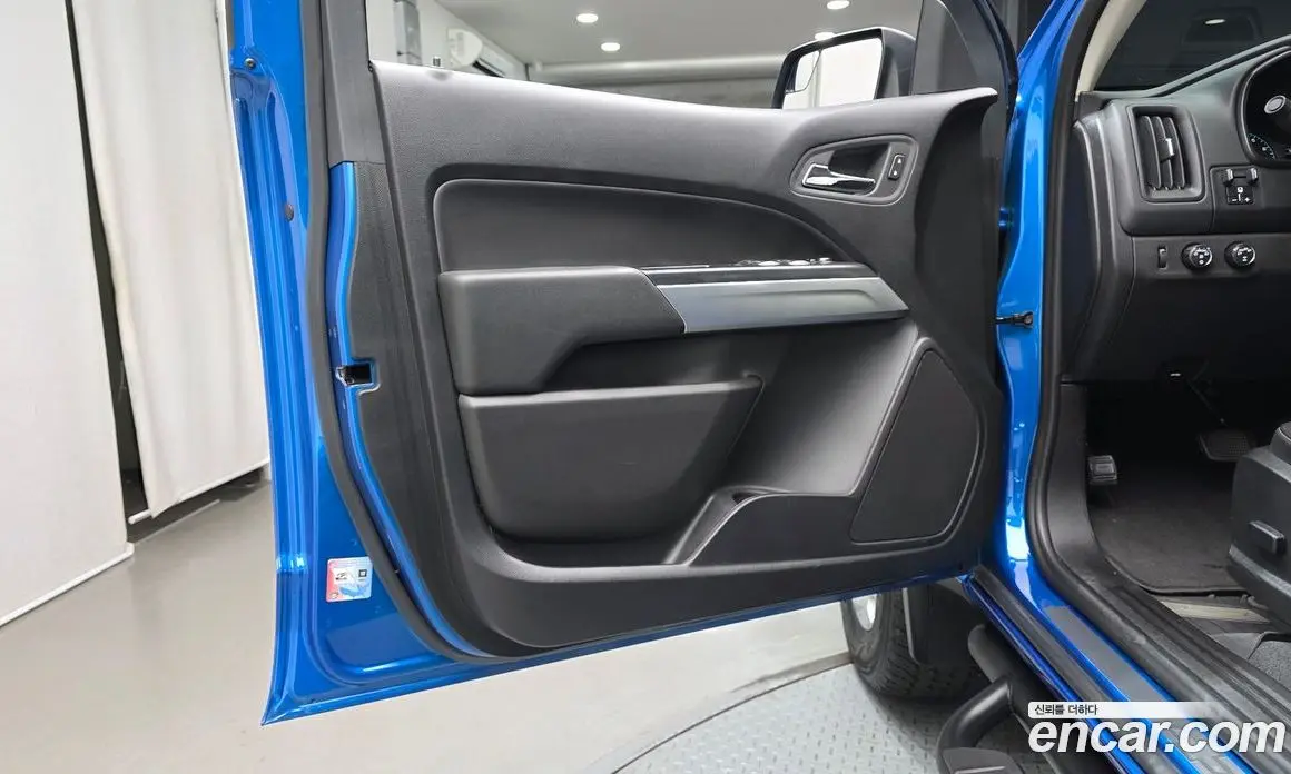 Chevrolet Colorado 2022 3.6 автомат (гидро), фото 14