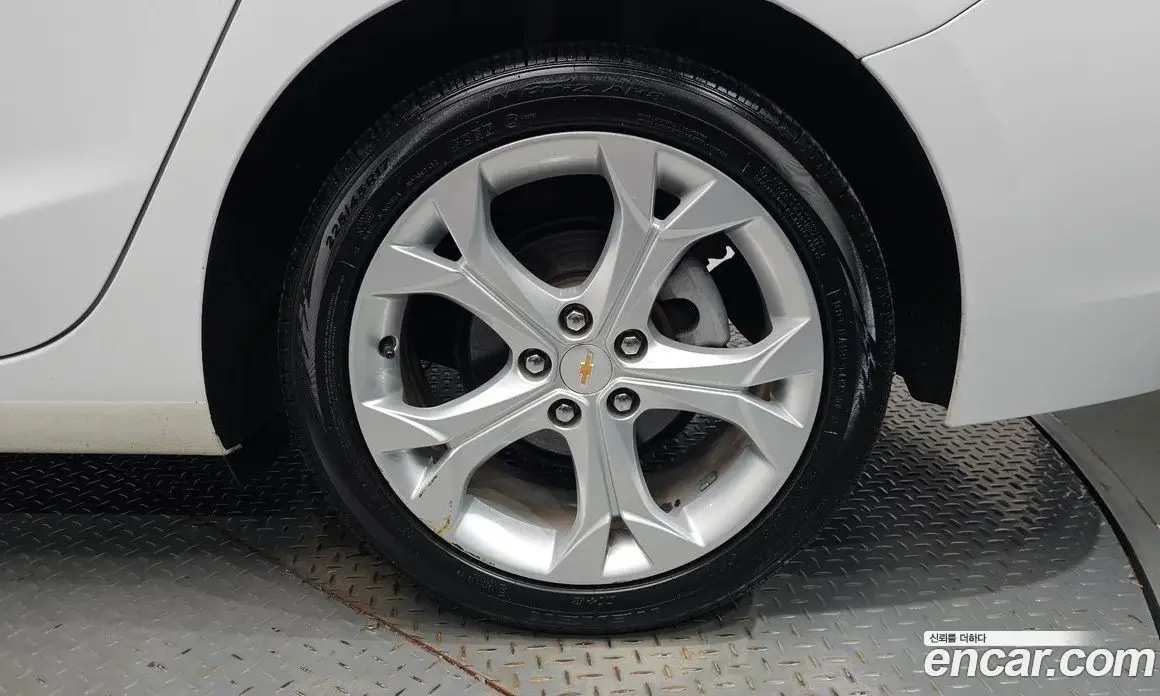 Chevrolet Cruze 2017 1.4 автомат (гидро), фото 6 Chevrolet Cruze 2017 1.4 автомат (гидро), фото 6