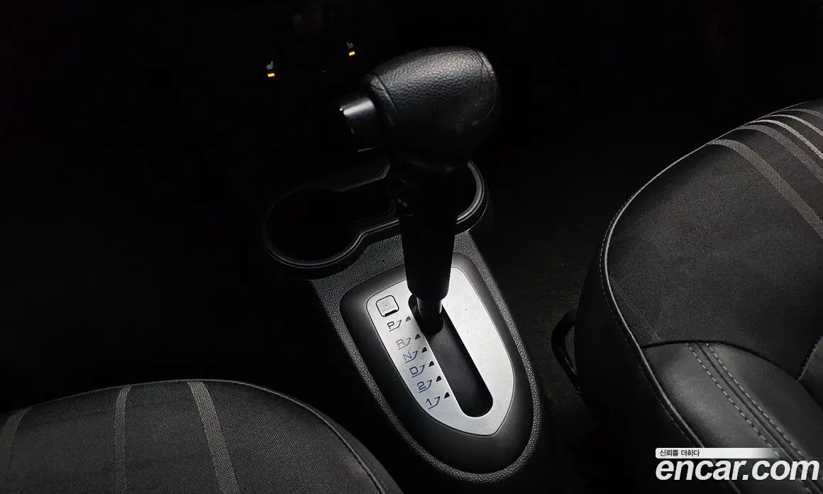 Chevrolet Spark 2013 1.0 автомат (гидро), фото 11