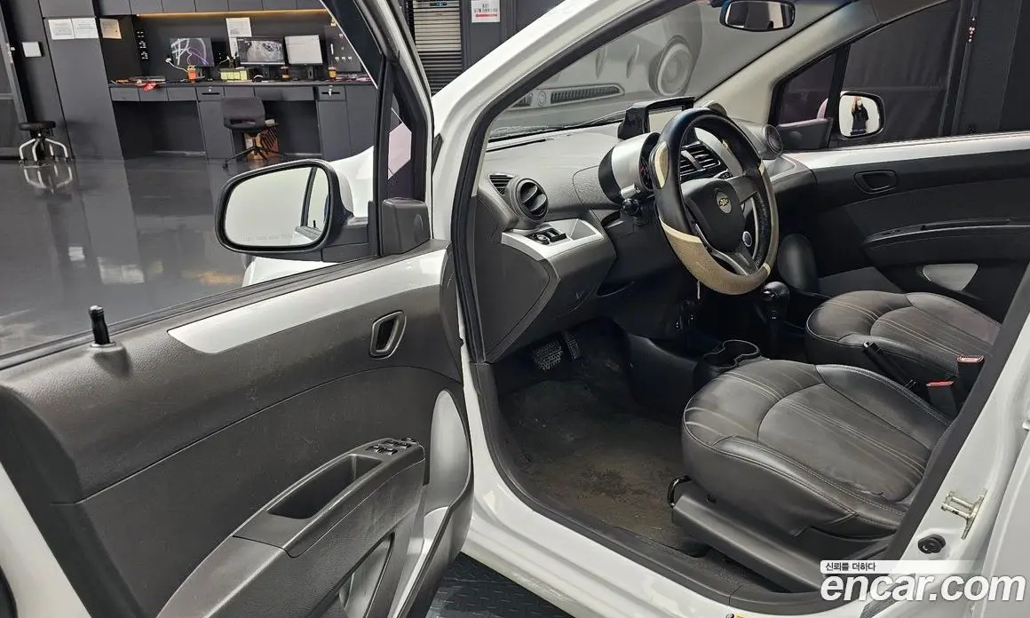 Chevrolet Spark 2013 1.0 автомат (гидро), фото 12