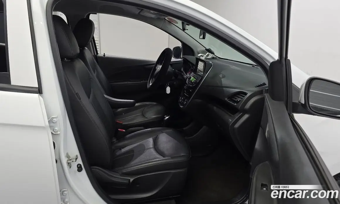 Chevrolet Spark 2015 1.0 автомат (гидро), фото 16