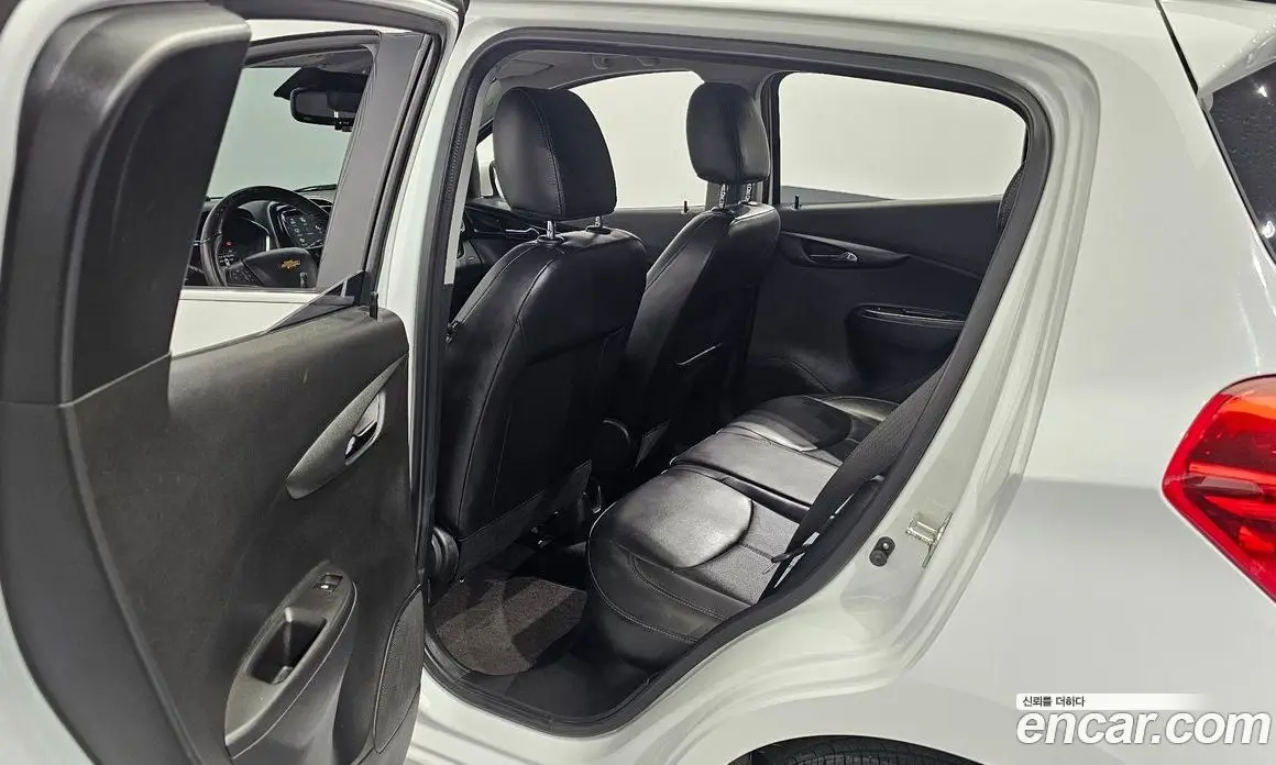Chevrolet Spark 2016 1.0 автомат (гидро), фото 17