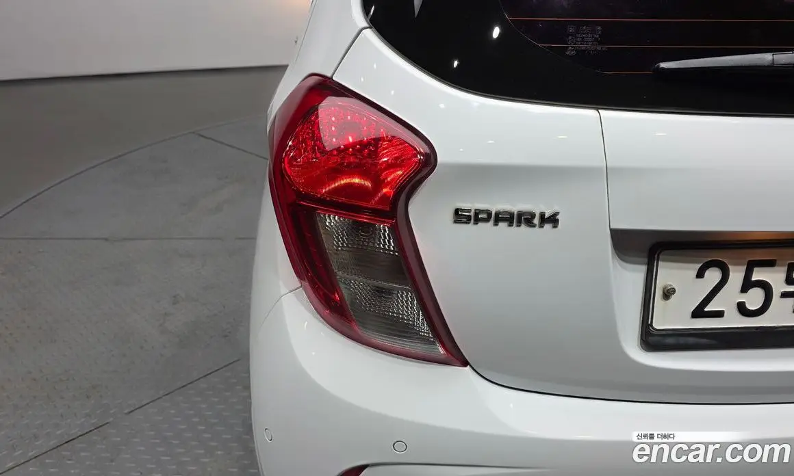Chevrolet Spark 2018 1.0 автомат (гидро), фото 9 Chevrolet Spark 2018 1.0 автомат (гидро), фото 9