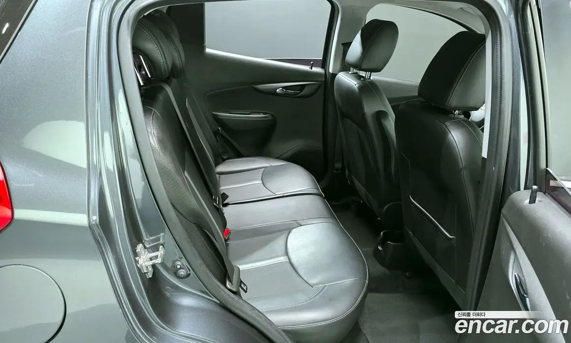 Chevrolet Spark 2019 1.0 автомат (гидро), фото 17