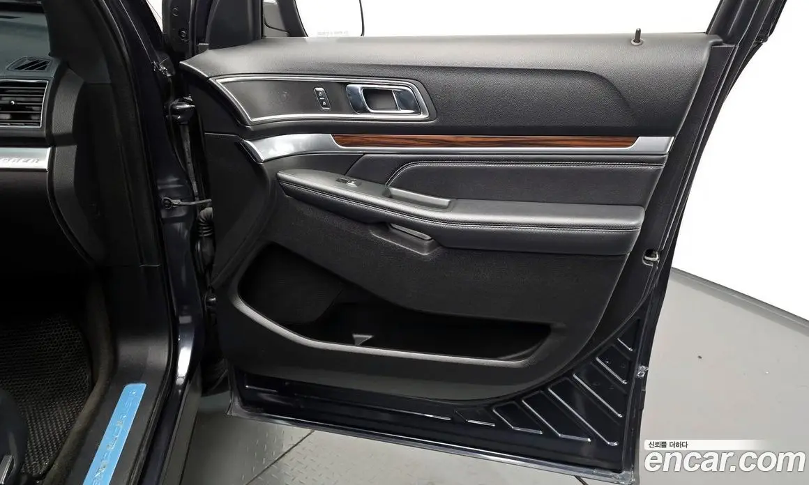 Ford Explorer 2017 3.5 автомат (гидро), фото 15 Ford Explorer 2017 3.5 автомат (гидро), фото 15