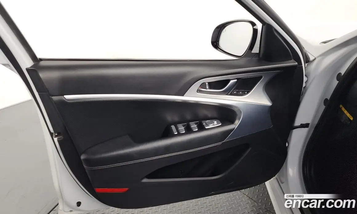 Genesis G70 2018 2.0 автомат (гидро), фото 13 Genesis G70 2018 2.0 автомат (гидро), фото 13