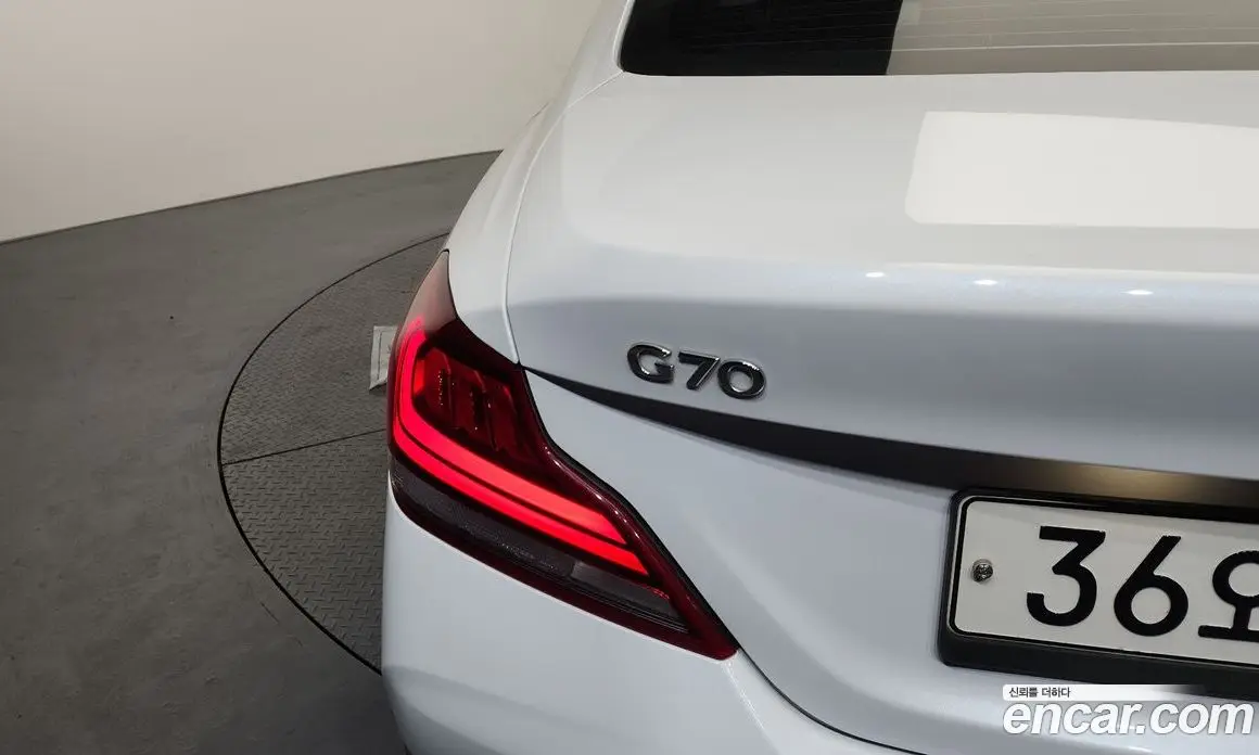 Genesis G70 2018 2.0 автомат (гидро), фото 8 Genesis G70 2018 2.0 автомат (гидро), фото 8