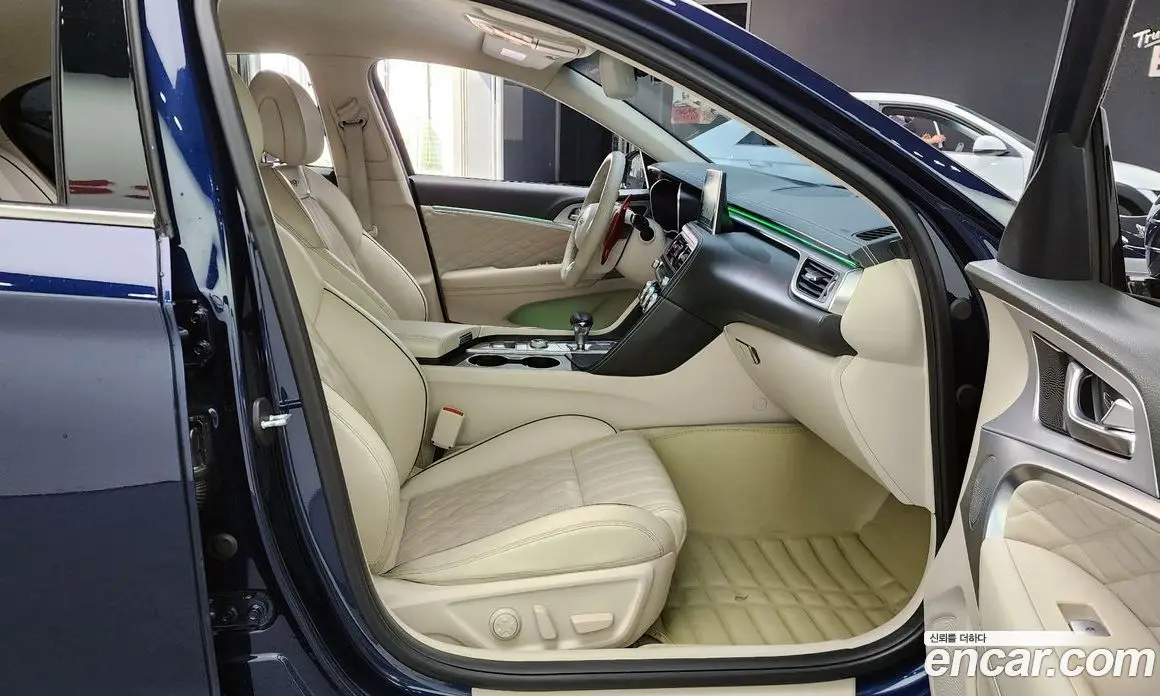 Genesis G70 2018 3.3 автомат (гидро), фото 17 Genesis G70 2018 3.3 автомат (гидро), фото 17