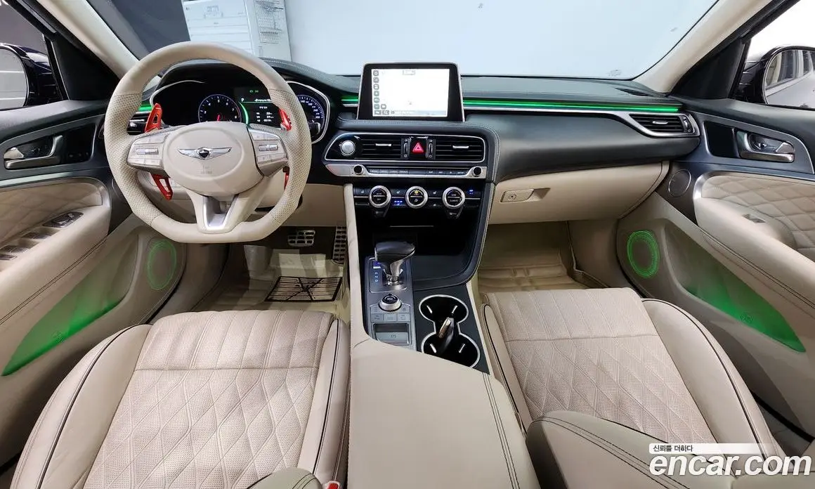 Genesis G70 2018 3.3 автомат (гидро), фото 10 Genesis G70 2018 3.3 автомат (гидро), фото 10