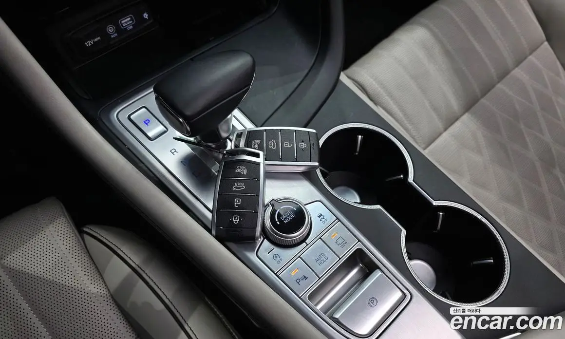 Genesis G70 2018 2.0 автомат (гидро), фото 12 Genesis G70 2018 2.0 автомат (гидро), фото 12