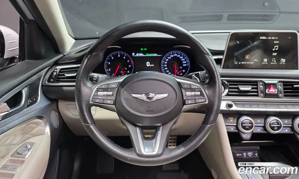 Genesis G70 2018 2.0 автомат (гидро), фото 19 Genesis G70 2018 2.0 автомат (гидро), фото 19