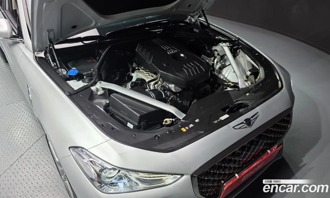 Genesis G70 2018 2.0 автомат (гидро), фото 9 Genesis G70 2018 2.0 автомат (гидро), фото 9