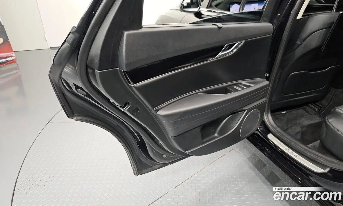 Genesis G80 2024 2.5 автомат (гидро), фото 15 Genesis G80 2024 2.5 автомат (гидро), фото 15