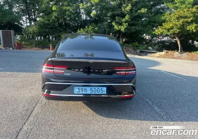 Genesis G80 2025 0.1 автомат (гидро), миниатюра 3