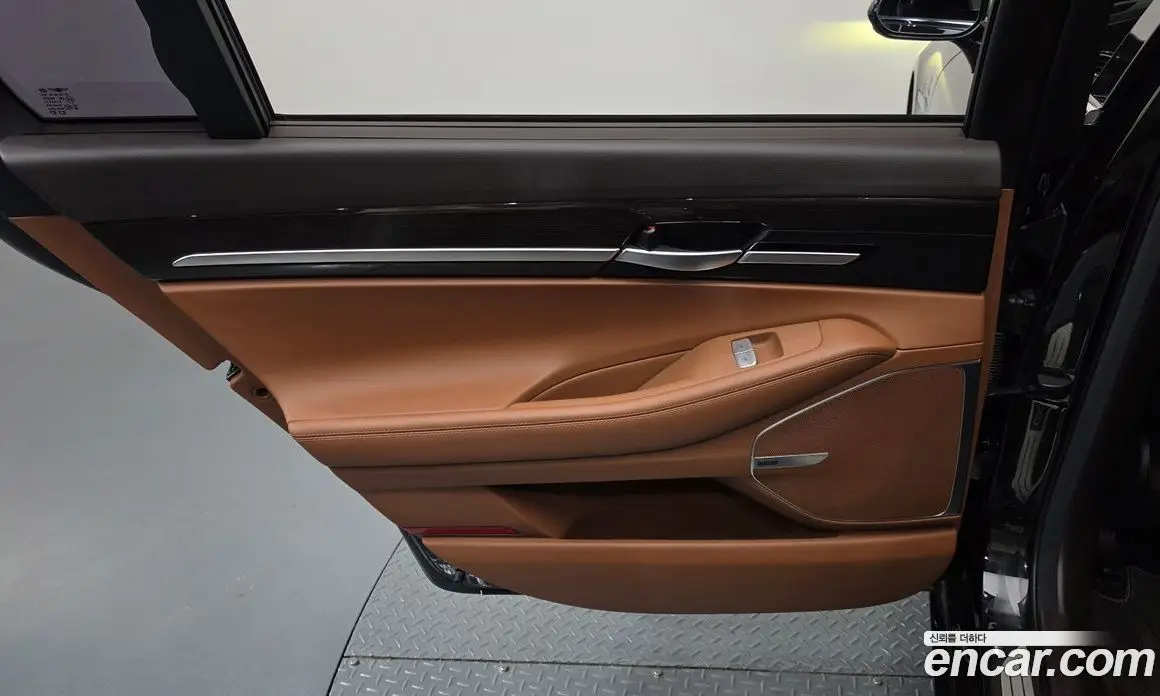 Genesis G90 2019 3.8 автомат (гидро), фото 15 Genesis G90 2019 3.8 автомат (гидро), фото 15
