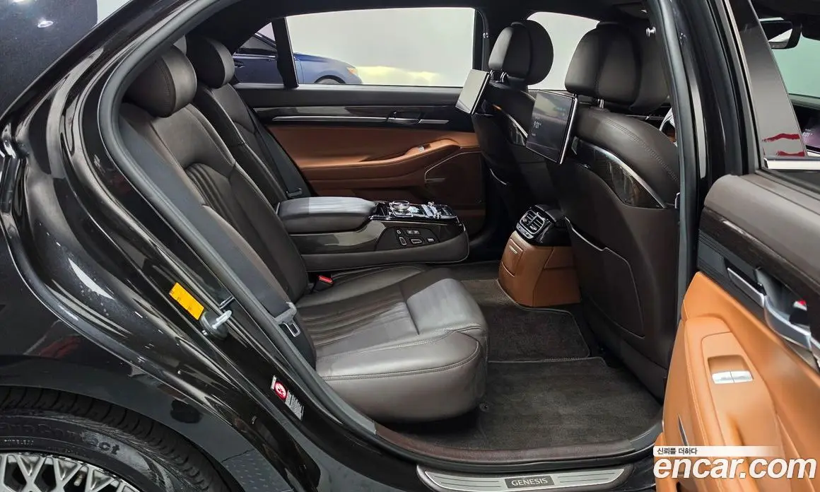 Genesis G90 2019 3.8 автомат (гидро), фото 17 Genesis G90 2019 3.8 автомат (гидро), фото 17