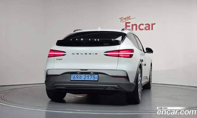 Genesis GV60 2022 0.1 автомат (гидро), миниатюра 4 Genesis GV60 2022 0.1 автомат (гидро), миниатюра 4