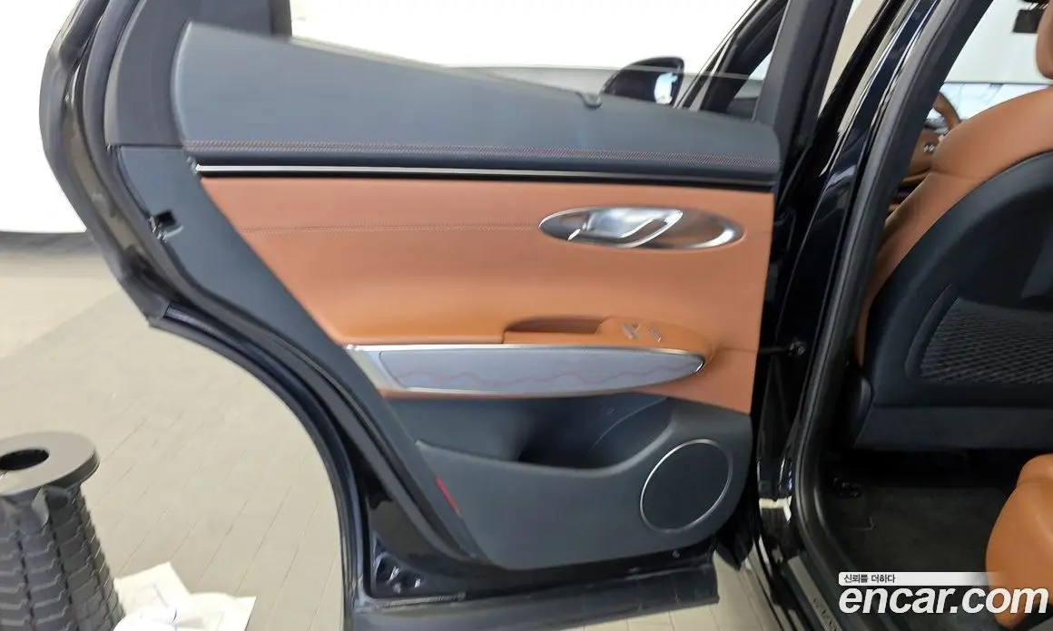 Genesis GV70 2021 3.5 автомат (гидро), фото 15