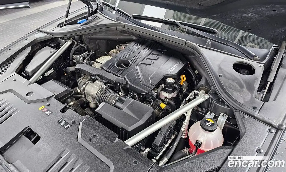Genesis GV70 2021 2.2 автомат (гидро), фото 6