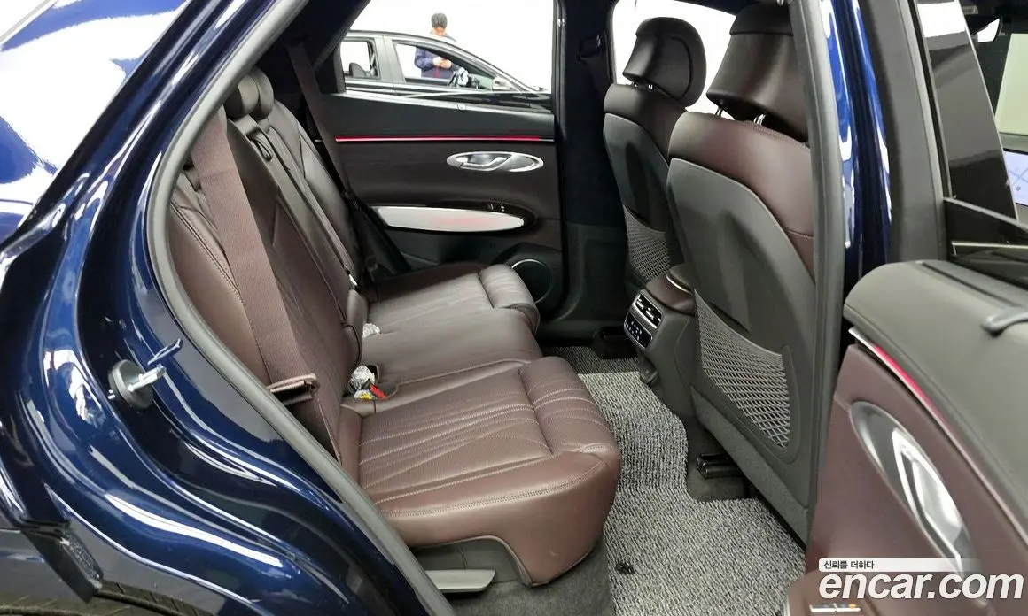 Genesis GV70 2024 2.5 автомат (гидро), фото 17 Genesis GV70 2024 2.5 автомат (гидро), фото 17