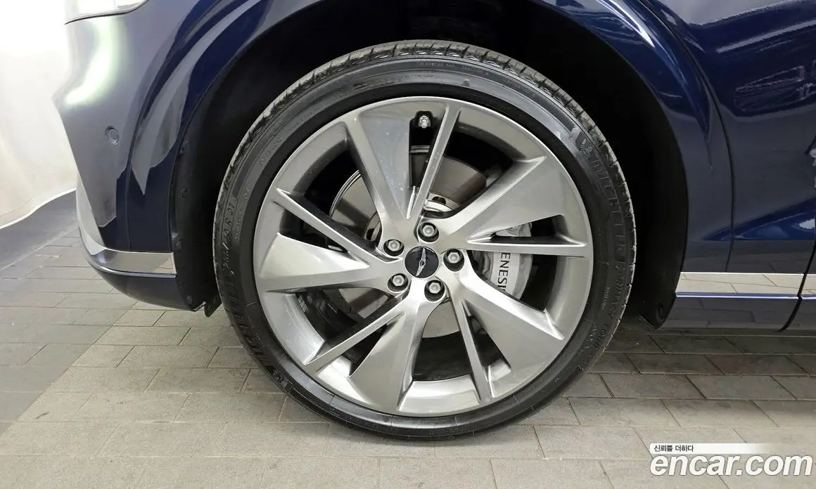 Genesis GV70 2024 2.5 автомат (гидро), фото 5 Genesis GV70 2024 2.5 автомат (гидро), фото 5