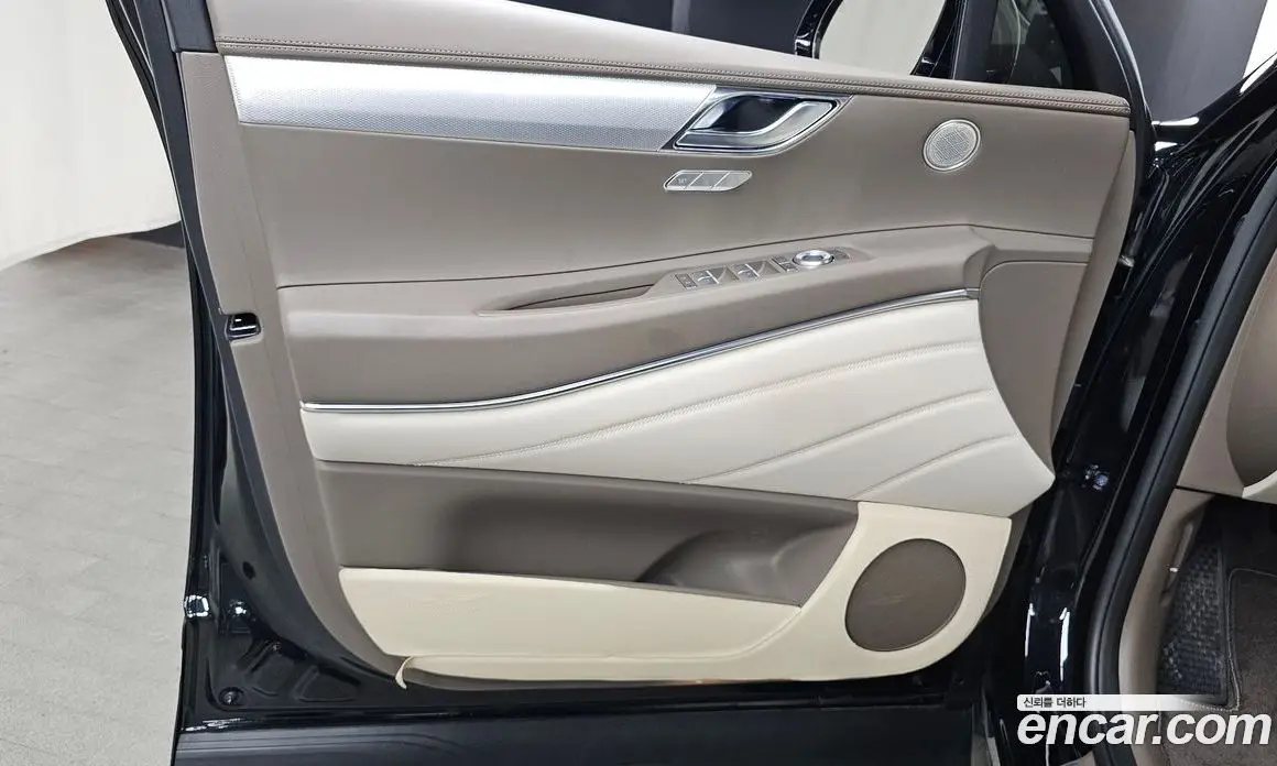 Genesis GV80 2022 2.5 автомат (гидро), фото 14 Genesis GV80 2022 2.5 автомат (гидро), фото 14