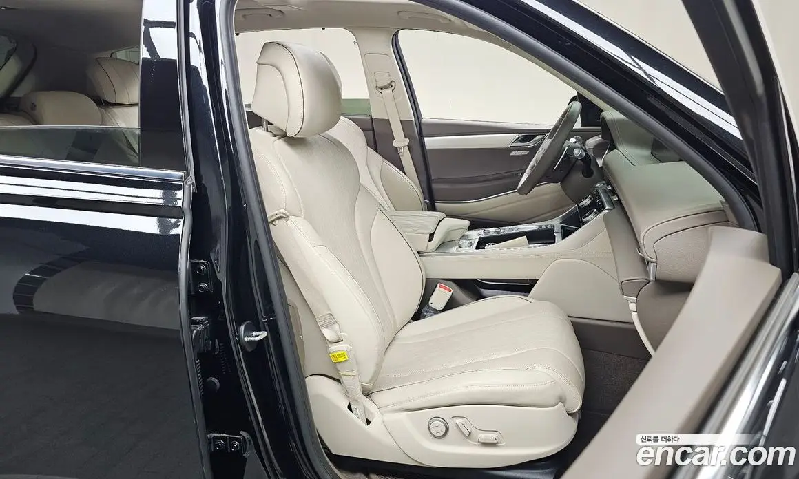 Genesis GV80 2022 2.5 автомат (гидро), фото 16 Genesis GV80 2022 2.5 автомат (гидро), фото 16