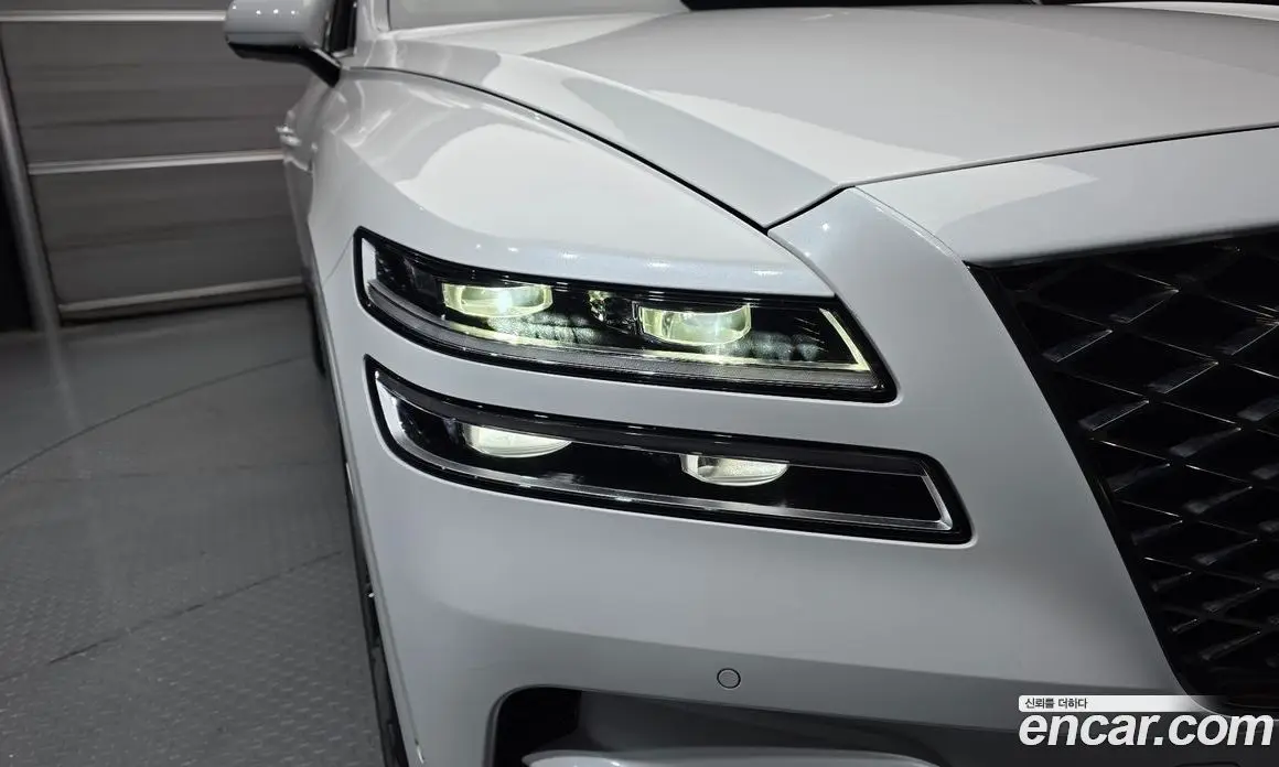 Genesis GV80 2023 3.5 автомат (гидро), фото 8 Genesis GV80 2023 3.5 автомат (гидро), фото 8