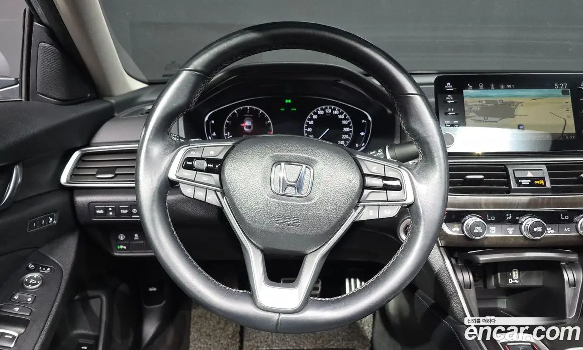 Honda Accord 2018 2.0 автомат (гидро), фото 19