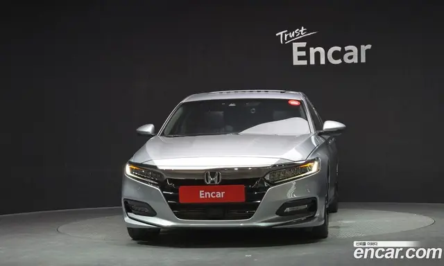 Honda Accord 2018 2.0 автомат (гидро), миниатюра 3