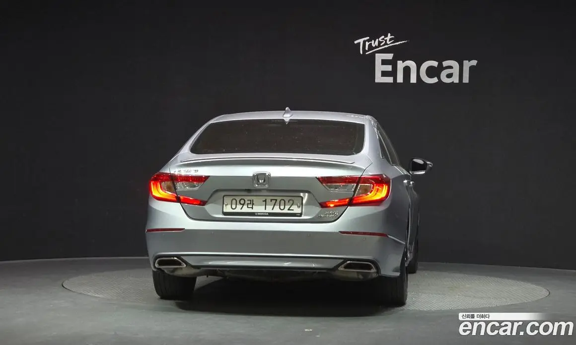 Honda Accord 2018 2.0 автомат (гидро), фото 4