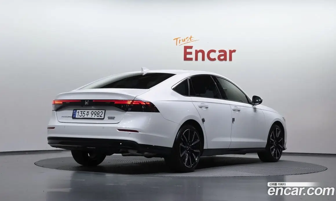 Honda Accord 2024 2.0 автомат (гидро), фото 2 Honda Accord 2024 2.0 автомат (гидро), фото 2