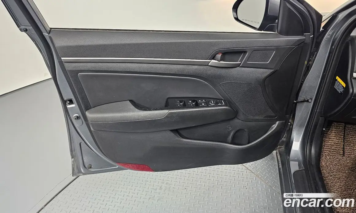 Hyundai Avante 2015 1.6 автомат (гидро), фото 14