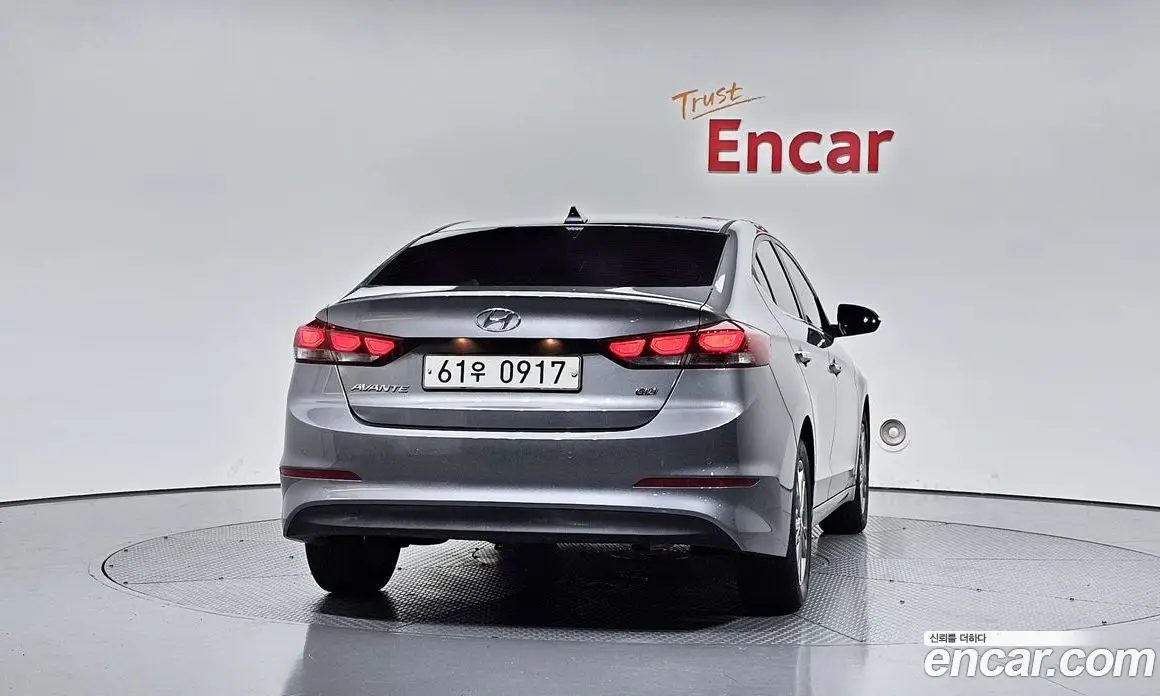 Hyundai Avante 2015 1.6 автомат (гидро), фото 4