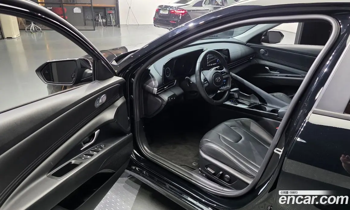 Hyundai Avante 2022 1.6 автомат (гидро), фото 13 Hyundai Avante 2022 1.6 автомат (гидро), фото 13