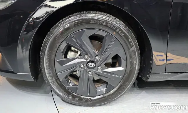 Hyundai Avante 2022 1.6 автомат (гидро), миниатюра 5 Hyundai Avante 2022 1.6 автомат (гидро), миниатюра 5