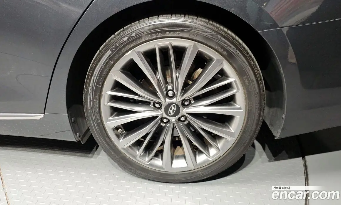 Hyundai Grandeur 2018 3.0 автомат (гидро), фото 7