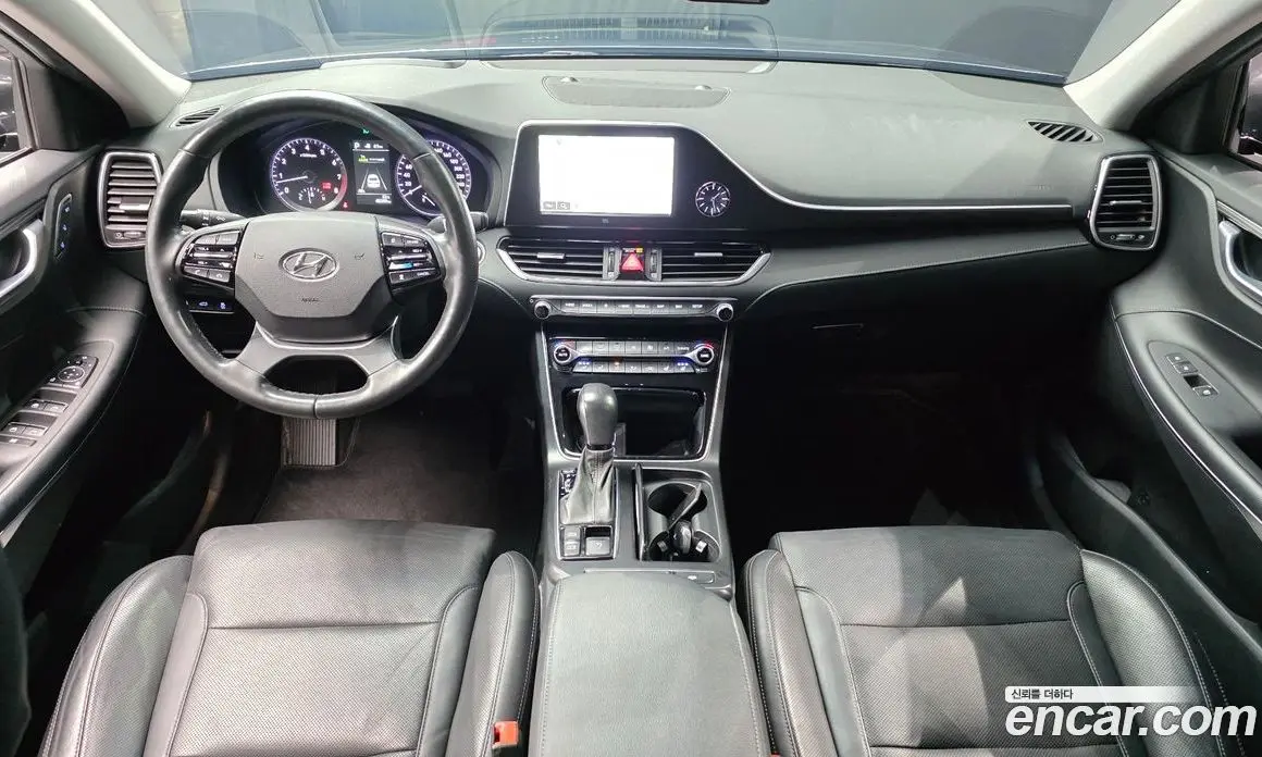 Hyundai Grandeur 2018 3.0 автомат (гидро), фото 10