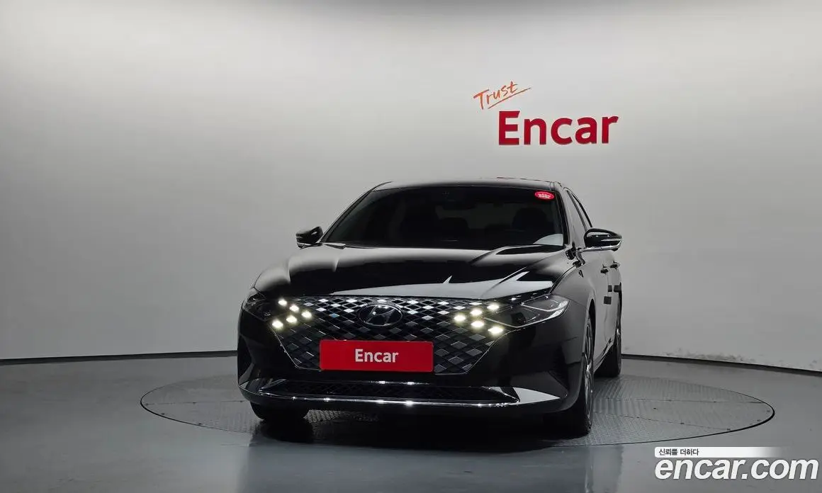 Hyundai Grandeur 2022 2.5 автомат (гидро), фото 3